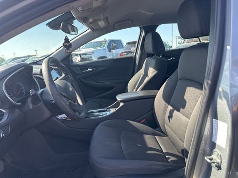 Used 2023 Chevrolet Malibu LT image 7