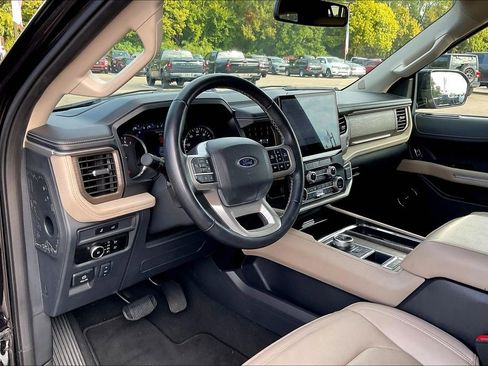 Used 2024 Ford Expedition Max Limited image 13