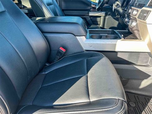 Used 2022 Ford F250 Lariat w/ Chrome Package image 21