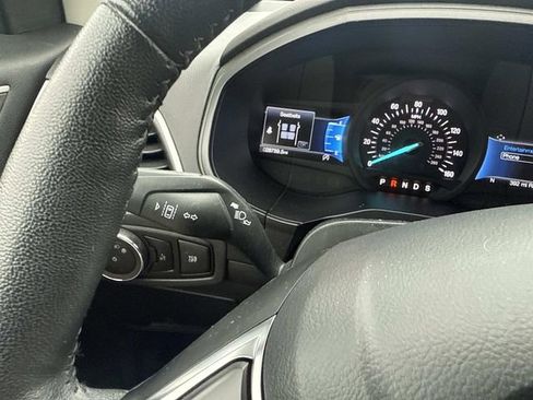 Used 2024 Ford Edge SEL image 37