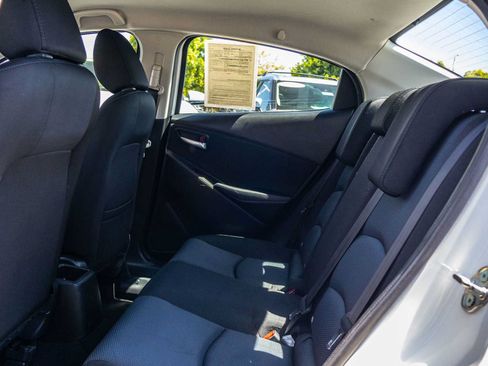 Used 2018 Toyota Yaris iA FWD image 16