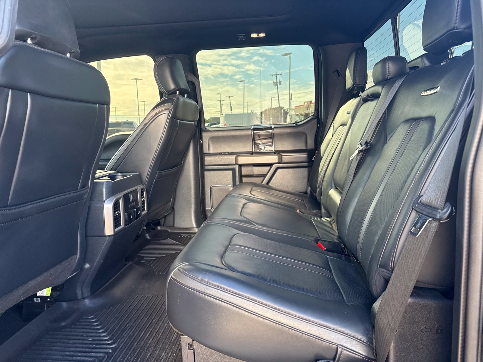 Used 2022 Ford F250 Platinum AWD/4WD image 10