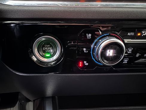 Certified 2023 GMC Sierra 1500 SLT w/ SLT Premium Package image 18