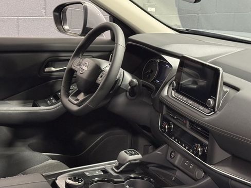 New 2026 Nissan Rogue SV w/ Cold Weather Package AWD/4WD image 15
