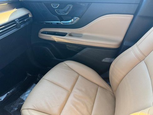 Certified 2022 Lincoln Corsair Reserve w/ Equipment Group 201A image 25