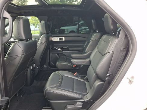 Used 2022 Ford Explorer ST w/ Equipment Group 401A AWD/4WD image 11