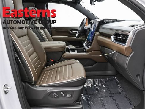 Used 2026 GMC Yukon XL Denali Ultimate AWD/4WD image 28