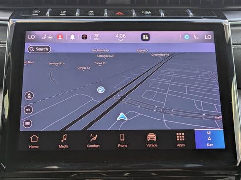 Used 2024 Jeep Grand Cherokee Limited image 23