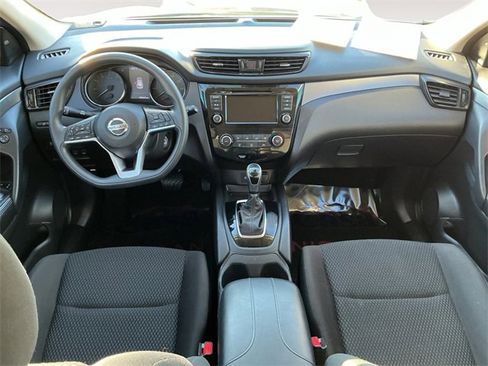 Used 2021 Nissan Rogue Sport S image 8