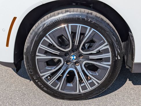 Used 2026 BMW X3 xDrive30i w/ Premium Package AWD/4WD image 10