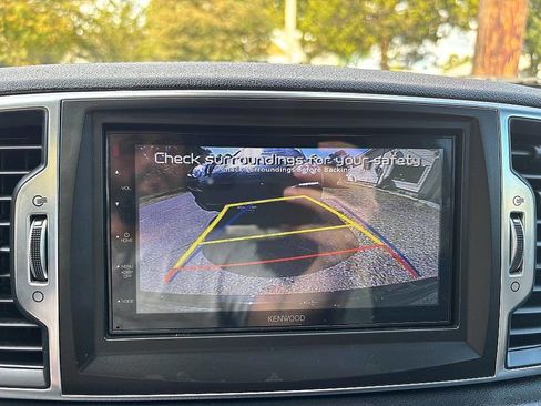 Used 2017 Kia Sportage SX image 23