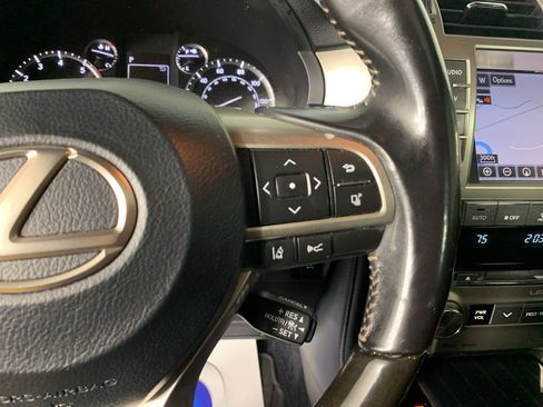 Used 2020 Lexus GX 460 Premium w/ Premium Package AWD/4WD image 21