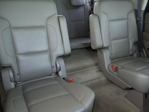 Used 2018 GMC Yukon SLT w/ Premium Edition image 22