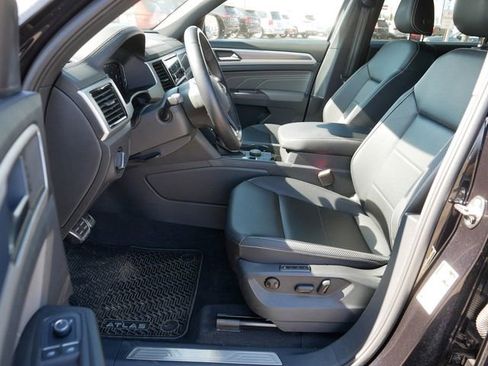 Certified 2023 Volkswagen Atlas Cross Sport SEL R-Line image 13