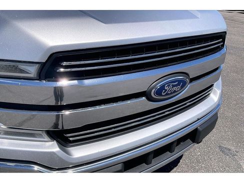 Used 2018 Ford F150 Lariat w/ Max Trailer Tow Package AWD/4WD image 32