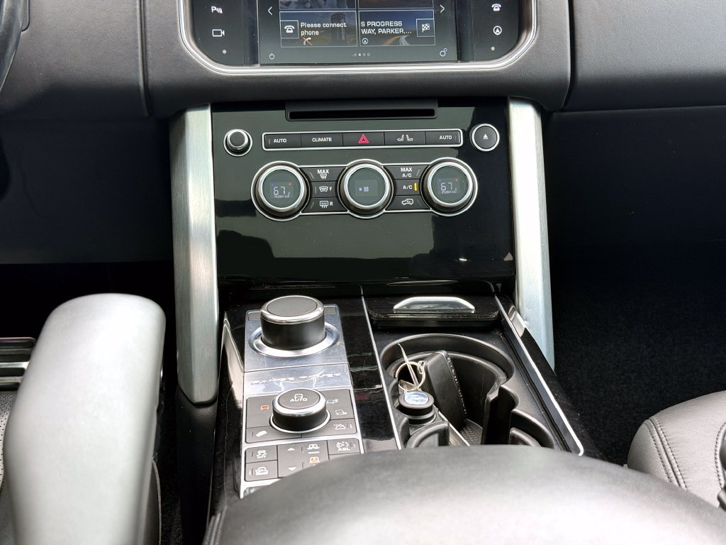 Used 2016 Land Rover Range Rover Supercharged AWD/4WD image 33