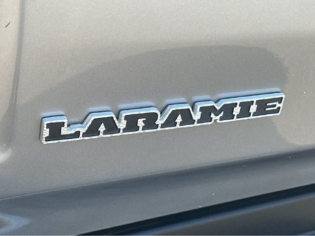 Used 2020 RAM 1500 Laramie w/ Off Road Group AWD/4WD image 15
