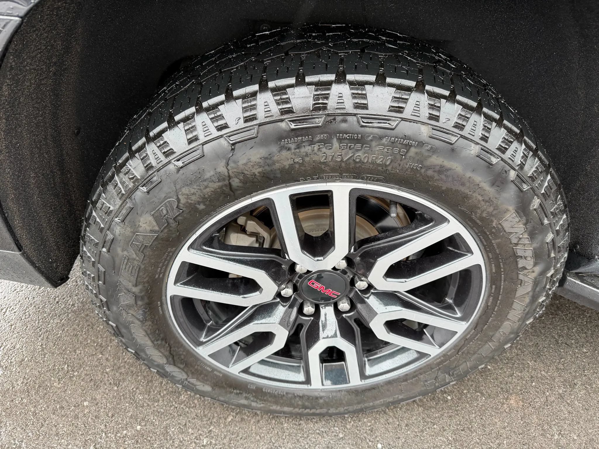 Used 2021 GMC Yukon XL SLT AWD/4WD image 17