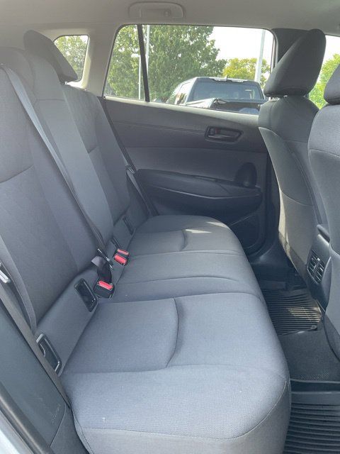 Used 2024 Toyota Corolla Cross LE FWD image 17