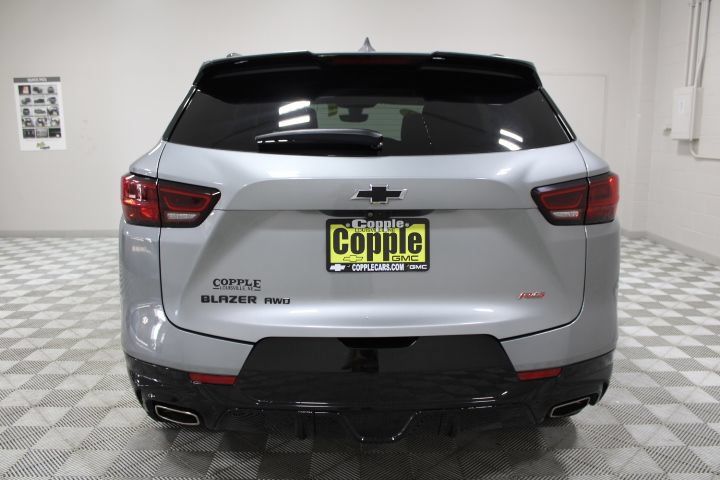 Used 2023 Chevrolet Blazer RS w/ Driver Confidence II Package AWD/4WD image 11