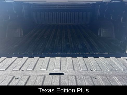 Used 2021 Chevrolet Silverado 1500 RST w/ Texas Edition Plus AWD/4WD image 8