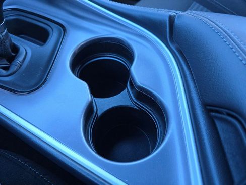 Used 2019 Dodge Challenger SXT w/ Driver Convenience Group RWD image 38