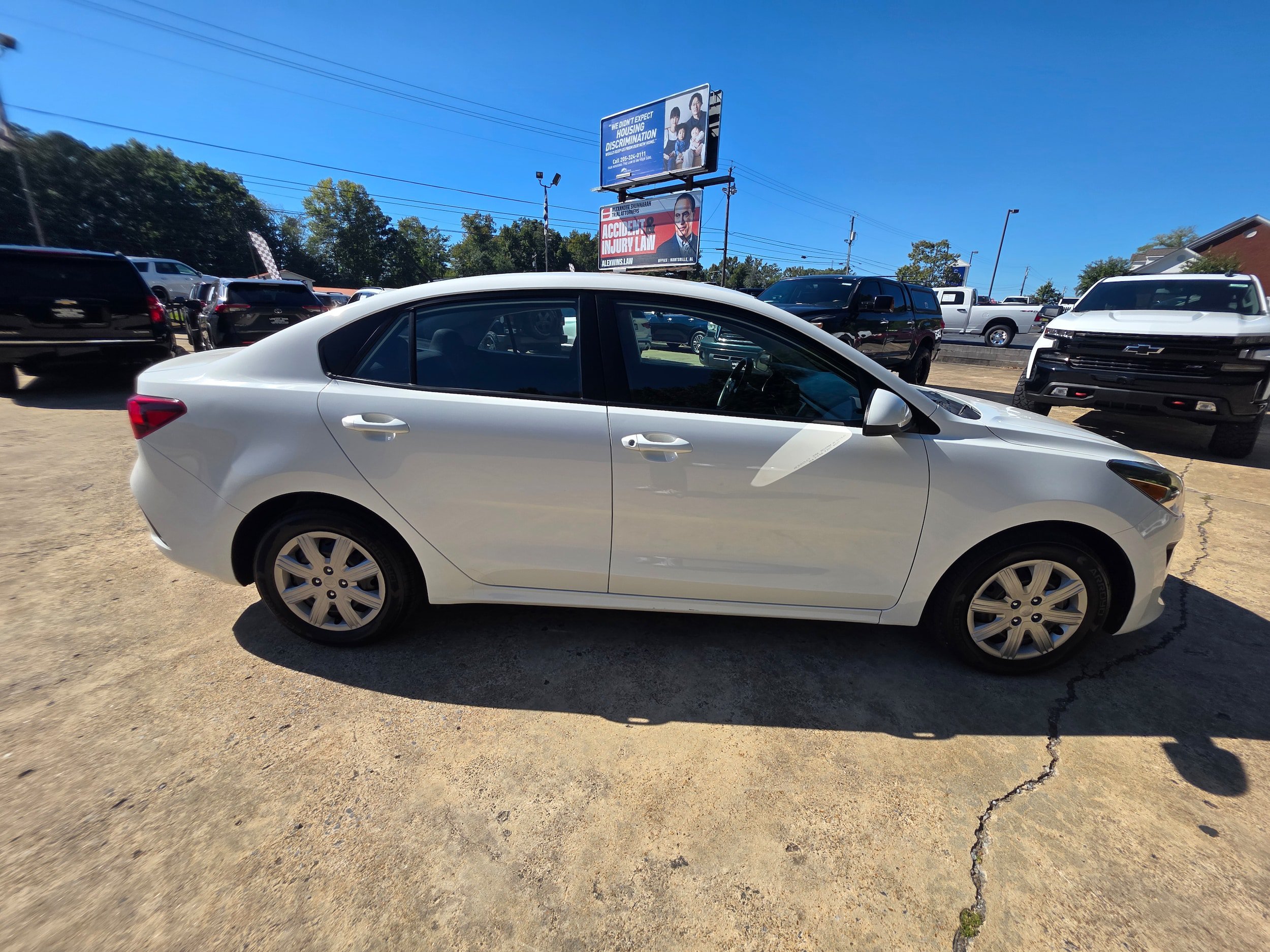 Used 2021 Kia Rio LX FWD image 4