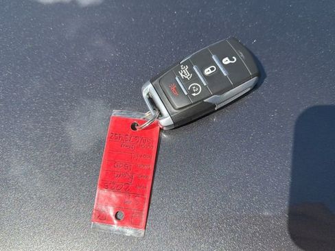 Used 2025 RAM 1500 Big Horn AWD/4WD image 28