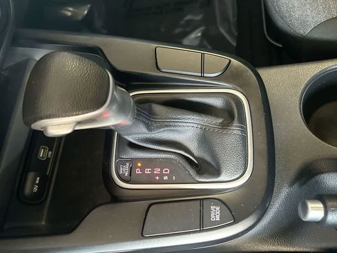 Used 2020 Kia Soul S FWD image 21