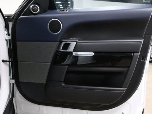 Used 2020 Land Rover Range Rover Sport HST image 22