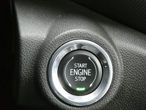 Used 2023 Chevrolet TrailBlazer ACTIV w/ Sun and Liftgate Package image 18