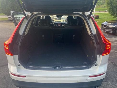 Used 2019 Volvo XC60 T6 Momentum w/ Multimedia Package AWD/4WD image 13