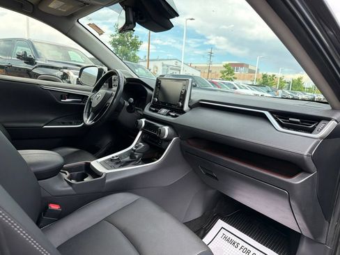 Used 2019 Toyota RAV4 Limited AWD/4WD image 13