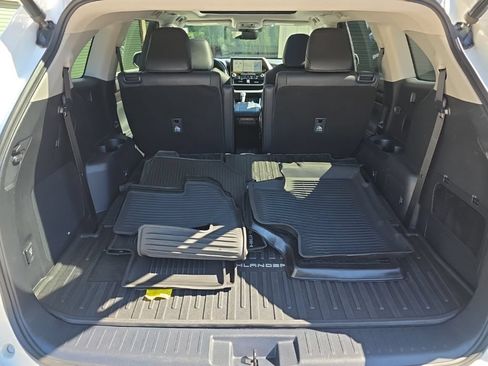Certified 2020 Toyota Highlander Platinum AWD/4WD image 24