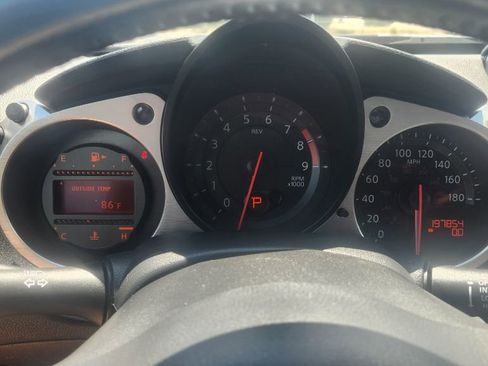 Used 2016 Nissan 370Z Coupe image 15