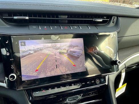 New 2026 Jeep Grand Cherokee Limited w/ Limited Altitude Package image 20