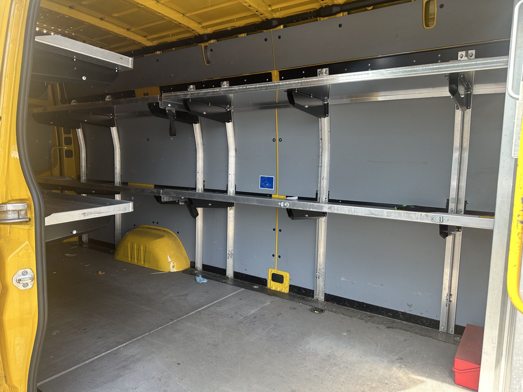 Used 2021 Mercedes-Benz Sprinter 2500 w/ Acoustic Package image 4