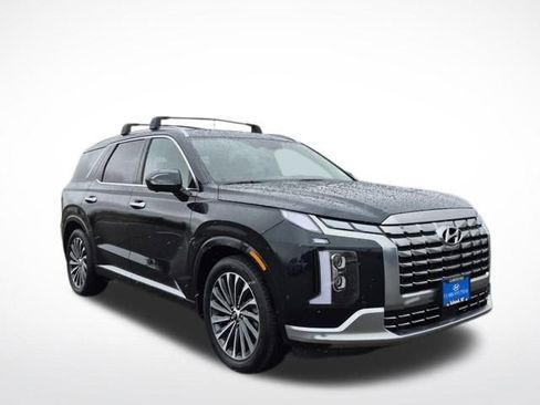Used 2025 Hyundai Palisade Calligraphy AWD/4WD image 3