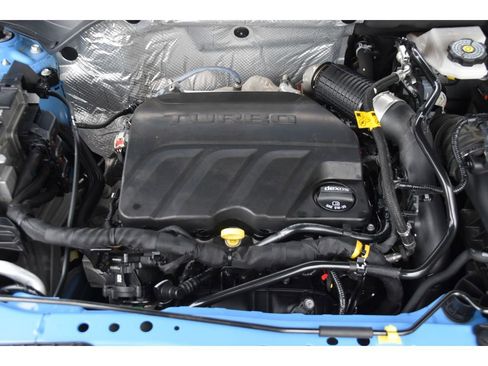 Used 2024 Chevrolet Trax RS w/ Driver Confidence Package image 21