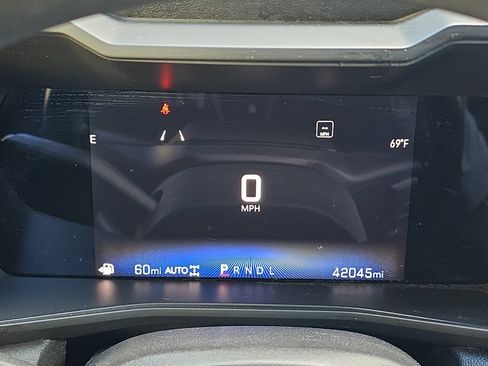 Used 2023 Chevrolet Colorado Trail Boss AWD/4WD image 20