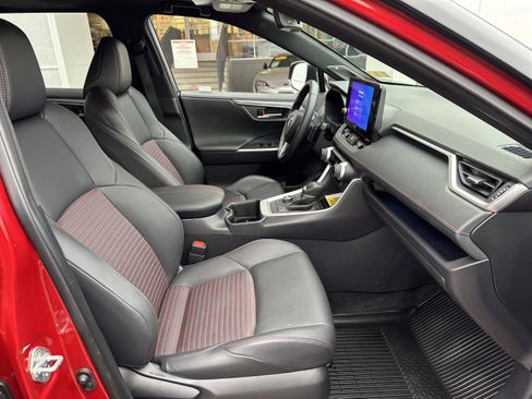 Certified 2025 Toyota RAV4 XSE image 14