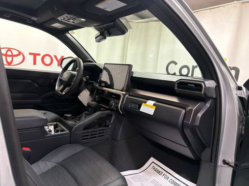 Used 2026 Toyota 4Runner TRD Off-Road Premium AWD/4WD image 11