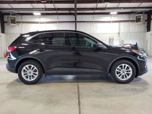 Used 2022 Ford Escape SE image 6
