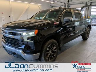 Used 2023 Chevrolet Silverado 1500 LT w/ Z71 Off-Road Package AWD/4WD video 1