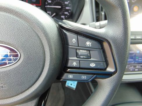 Certified 2025 Subaru Crosstrek 2.0i AWD/4WD image 17