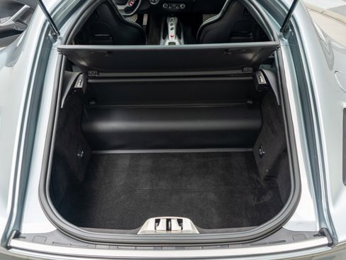 Used 2016 Ferrari F12 Berlinetta RWD image 18