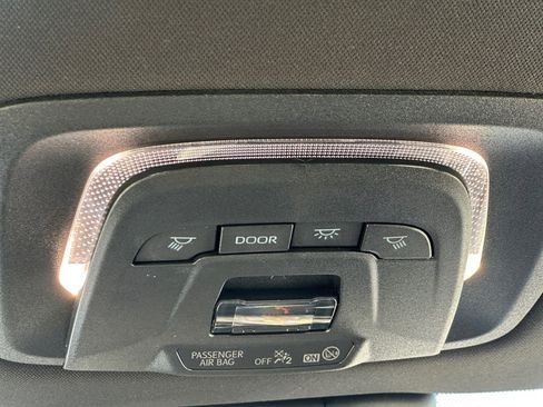 Used 2025 Toyota Crown XLE image 20