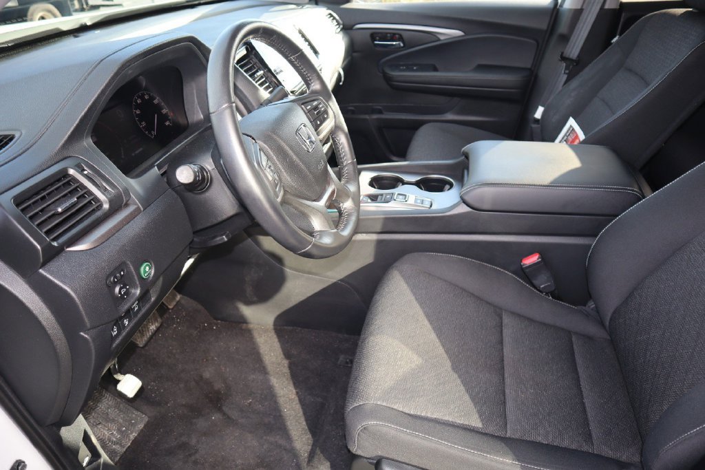 Used 2024 Honda Ridgeline Sport image 17