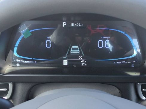 Certified 2026 Hyundai Elantra SE FWD image 16