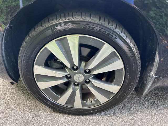 Used 2015 Nissan Leaf SL FWD image 36